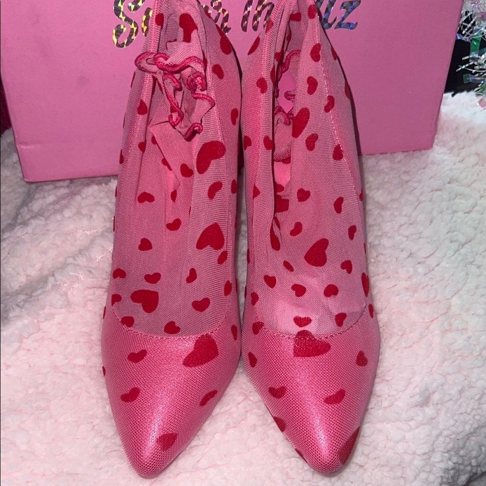 BNIB Dolls Kill Sugar Thrillz Candy Feelin’ Lovesick Sock Booties